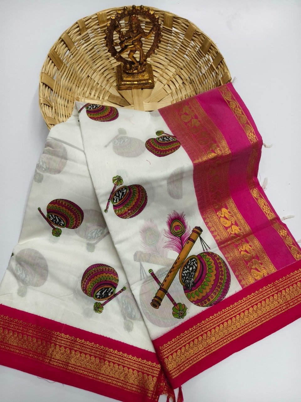 8dd98d2af1b5452c84fc73c36a093d56